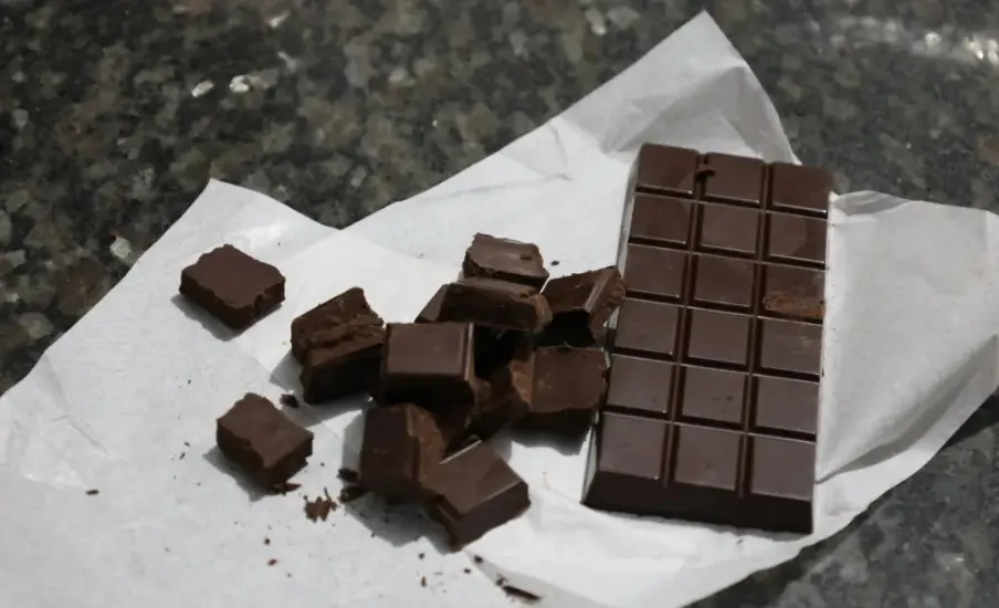 o chocolate 70%, temperado por Ana especialmente para a nossa equipe