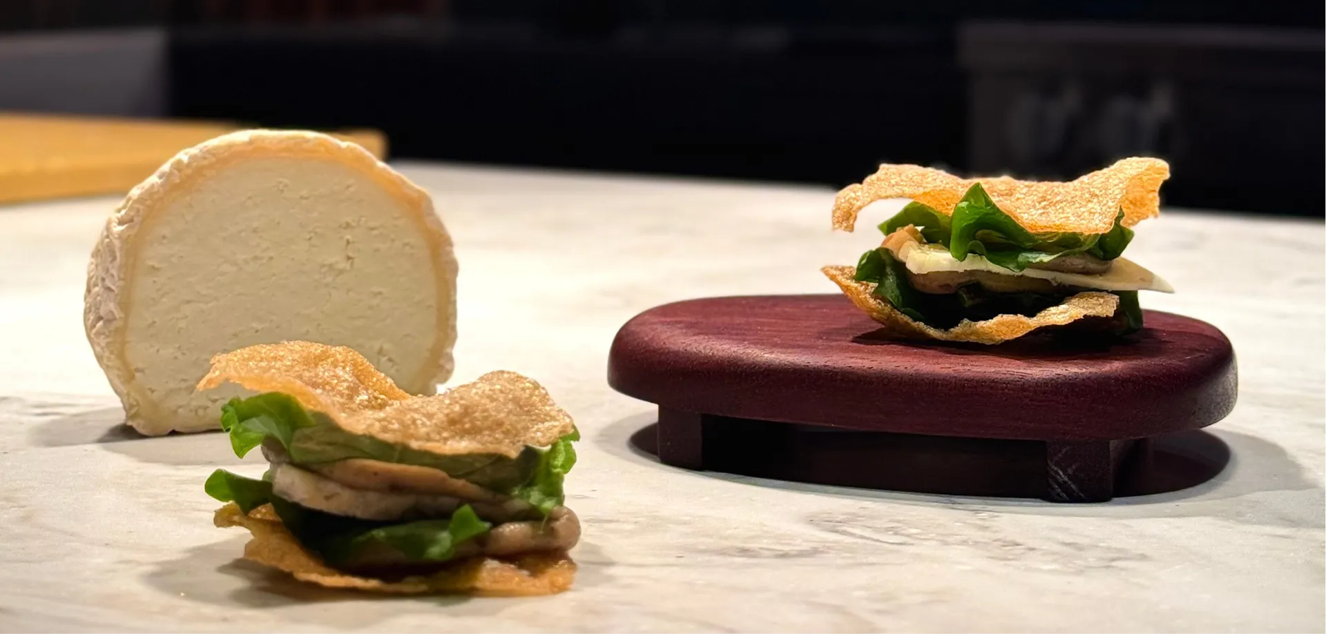 Rio de Janeiro: chef estrelado cria entrada com melhor queijo de cabra do mundo